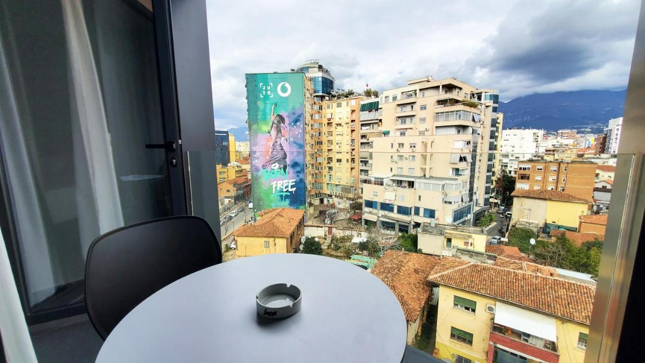 Starlight Hotel Тирана Екстериор снимка